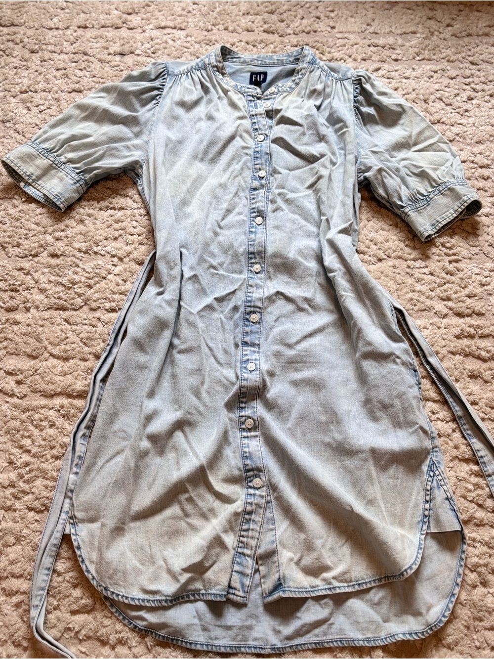 GAP women’s Light Wash Denim Button-Up Dress in Pale Blue